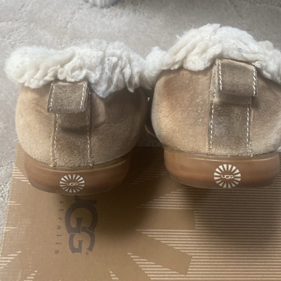 Ugh - Picture 4 of 4